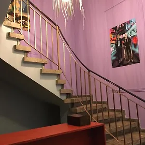 Hostel Noer, Larnaca